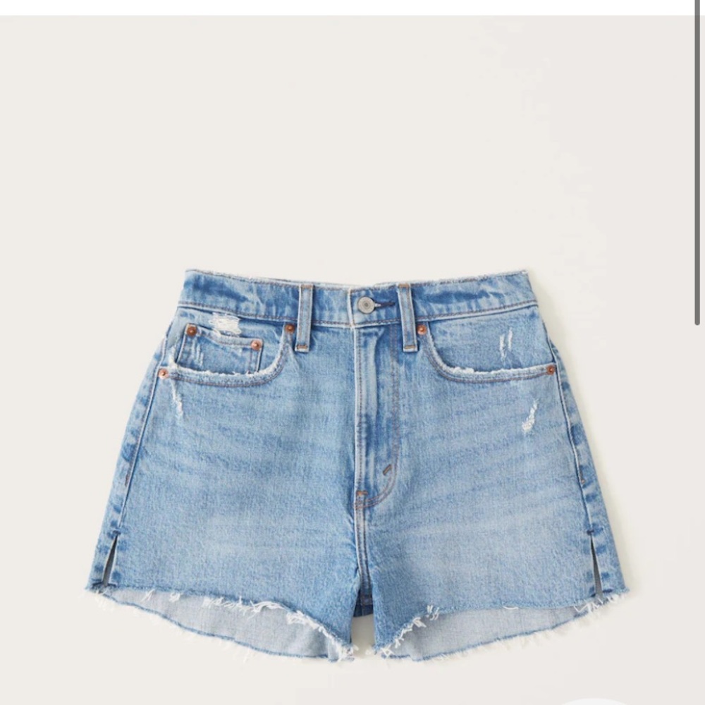 Abercrombie Curve Love High Rise Mom Shorts
